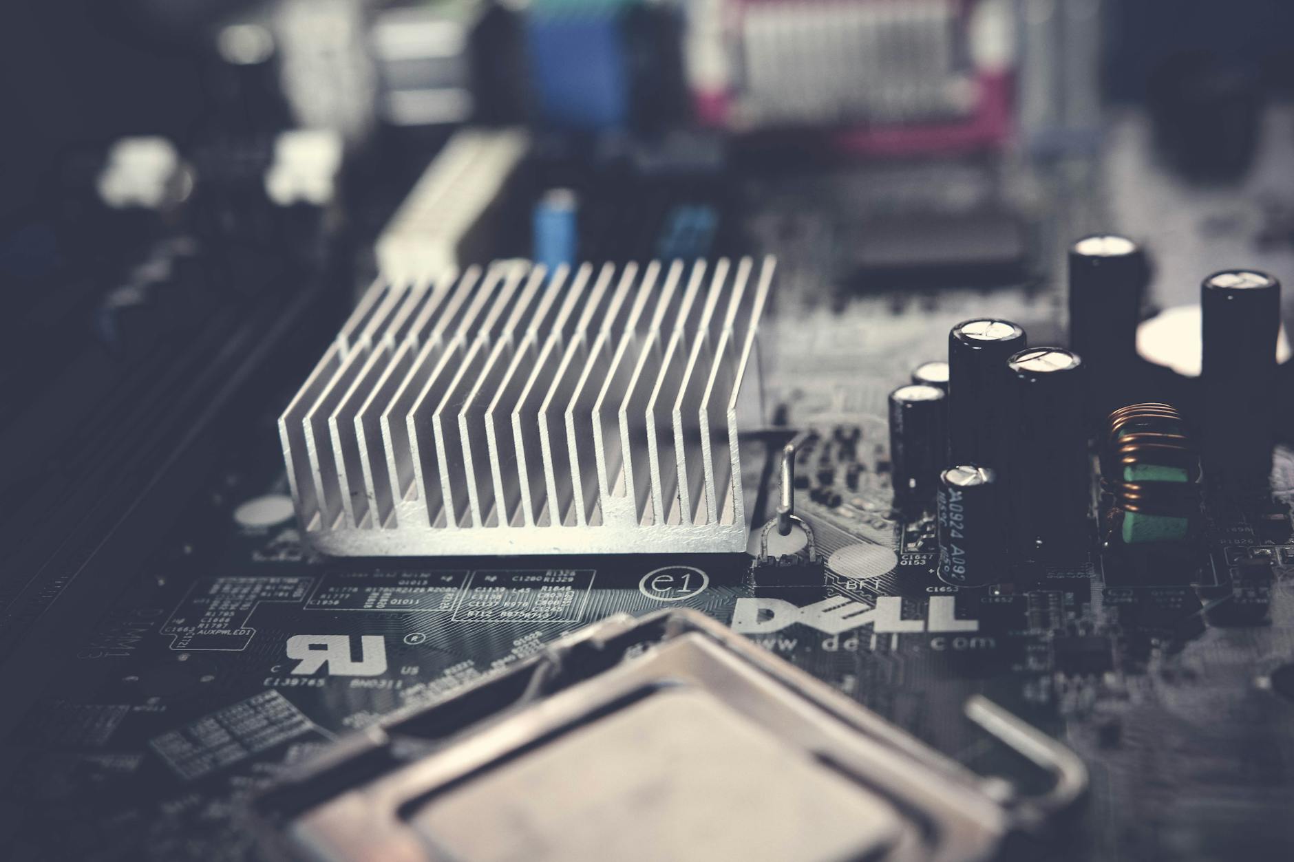 Linux Process Management: ps, top, kill, and systemctl