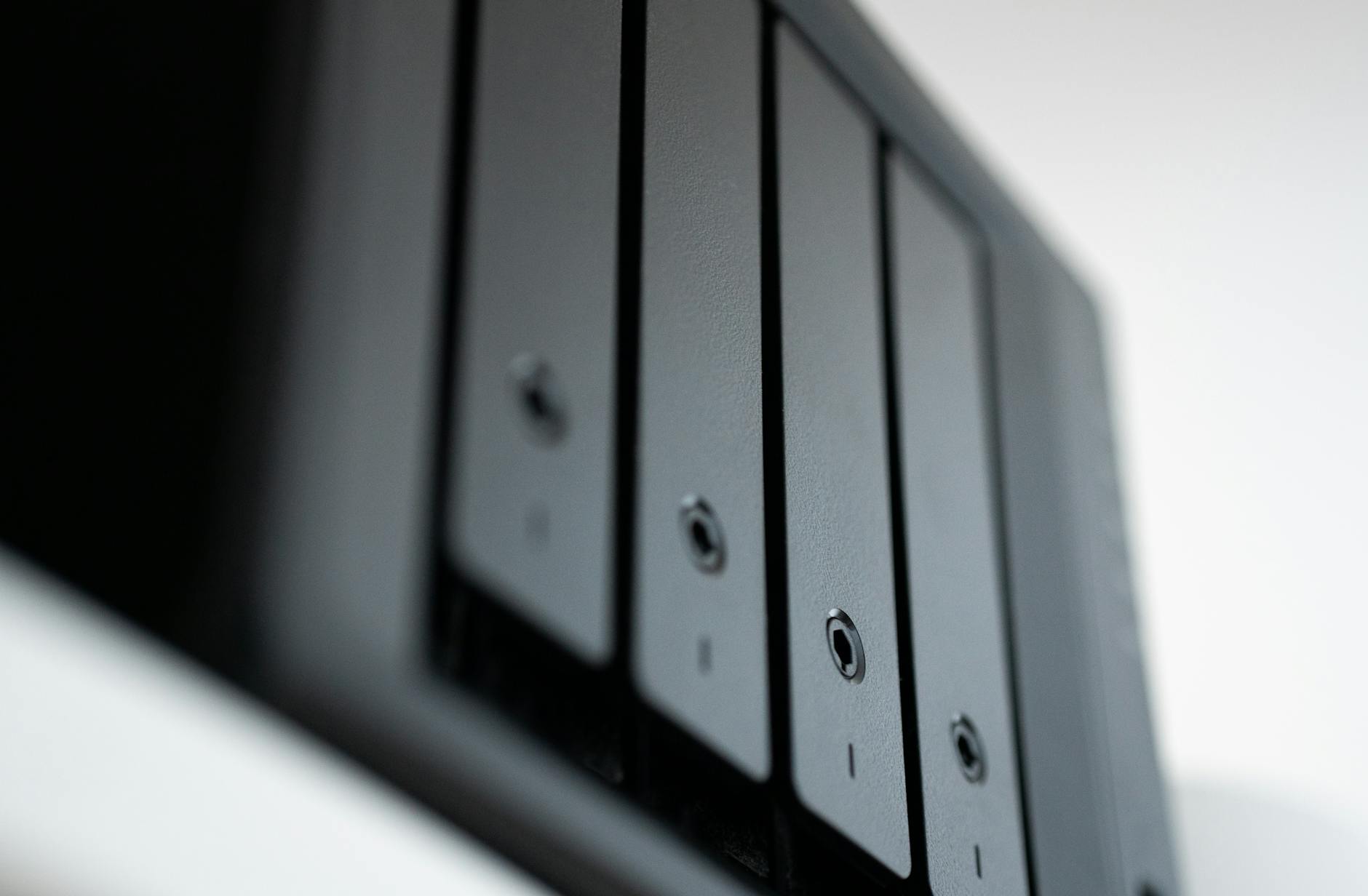 NTFS Permissions vs Share Permissions: What Every Admin Must Know